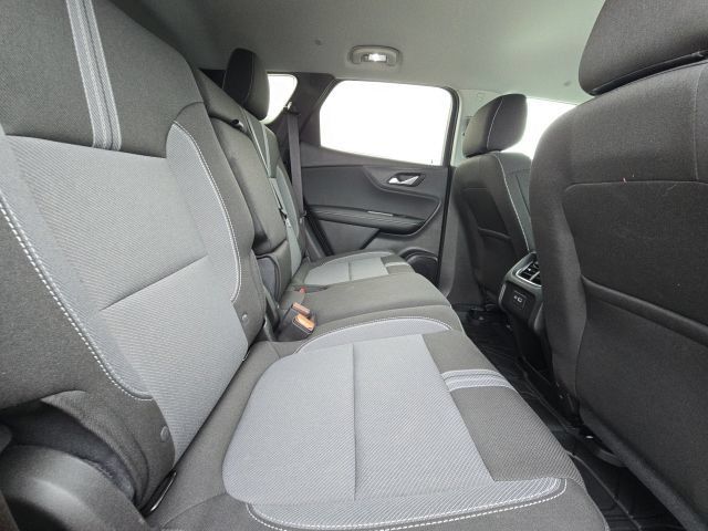 Used 2024 Chevrolet Blazer LT w/ Convenience Package FWD image 13