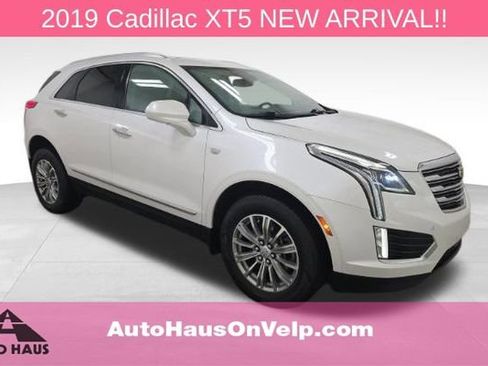 Used 2019 Cadillac XT5 Luxury image 1