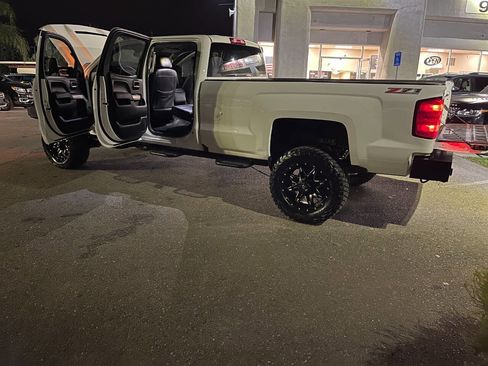 Used 2017 Chevrolet Silverado 2500 LT w/ Z71 Package, Off-Road image 60