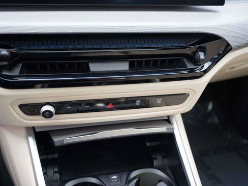 Certified 2025 BMW i4 xDrive40i w/ Premium Package image 20