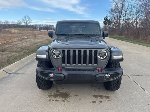 Used 2021 Jeep Wrangler Unlimited Rubicon w/ LED Lighting Group AWD/4WD image 12