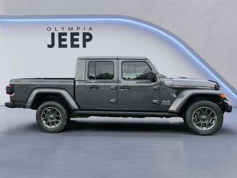 Used 2020 Jeep Gladiator Overland image 8