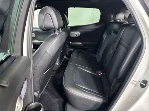 Used 2023 Genesis GV60 Advanced image 25