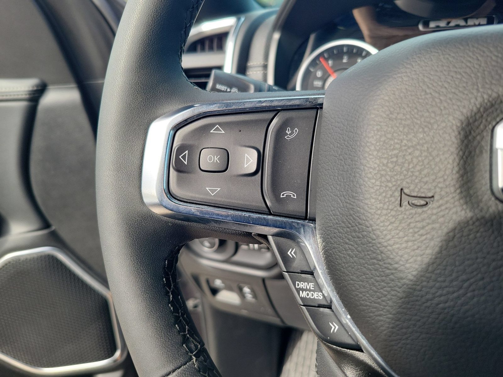 Used 2026 RAM 1500 Laramie AWD/4WD image 24