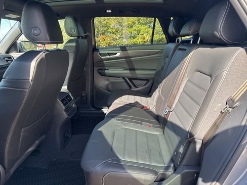 Used 2024 Volkswagen Atlas Cross Sport SEL R-Line image 24