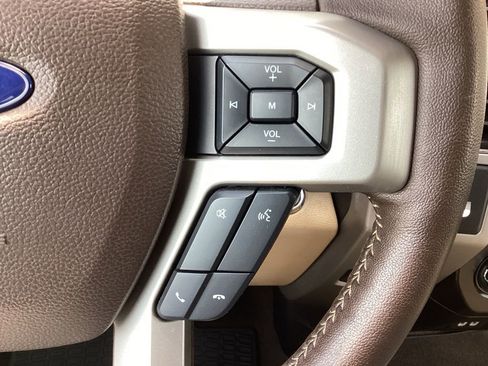 Used 2019 Ford F150 Lariat image 46