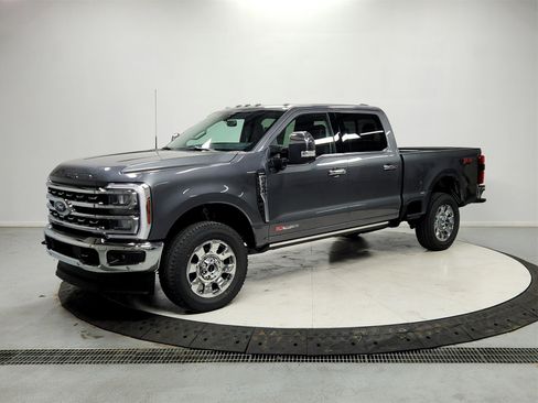 New 2026 Ford F250 Lariat w/ Lariat Ultimate Package image 3