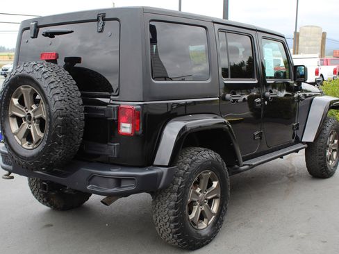Used 2018 Jeep Wrangler Unlimited Sport w/ Power Convenience Group AWD/4WD image 6