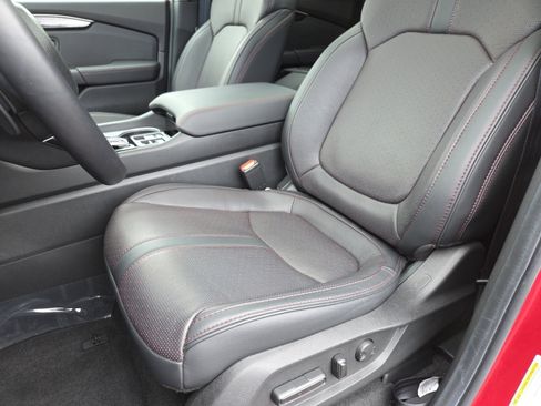 Certified 2025 Honda Pilot Black Edition image 31