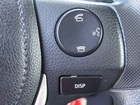 Used 2015 Toyota Corolla LE FWD image 11