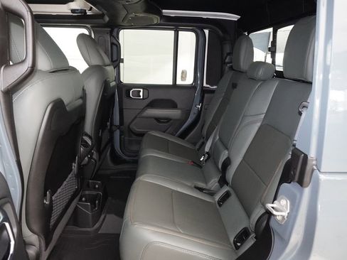 New 2026 Jeep Gladiator Mojave AWD/4WD image 12