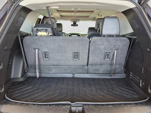 Used 2018 Chevrolet Traverse Premier w/ Redline Edition FWD image 6