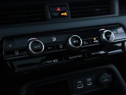 New 2025 Honda Pilot TrailSport image 17