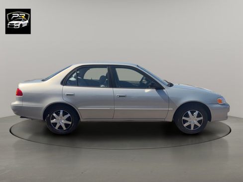 Used 2001 Toyota Corolla LE FWD image 6