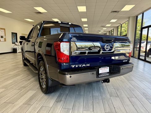 Used 2018 Nissan Titan Platinum Reserve w/ Platinum Utility Package image 7