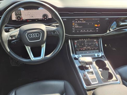 Used 2024 Audi Q7 2.0T Premium Plus image 3