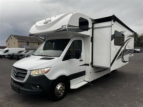 Used 2020 Mercedes-Benz Sprinter 3500 image 1