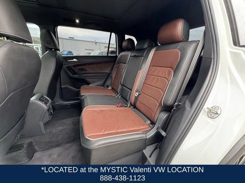 Certified 2024 Volkswagen Tiguan SEL R-Line AWD/4WD image 12