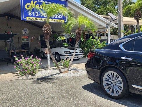 Used 2013 Lexus LS 460 w/ Comfort Pkg RWD image 10