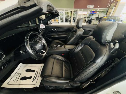 Used 2024 Ford Mustang GT Premium RWD image 31
