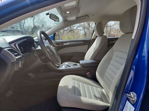 Used 2018 Ford Fusion S image 15