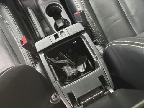 Used 2016 Jeep Wrangler Unlimited Rubicon image 28