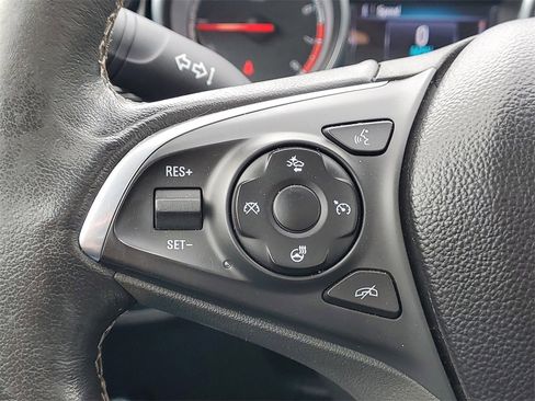 Used 2018 Buick Regal Essence w/ Driver Confidence Package #1 image 22