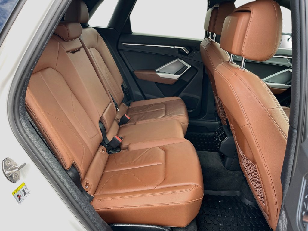 Used 2022 Audi Q3 2.0T Premium w/ Convenience Package AWD/4WD image 27