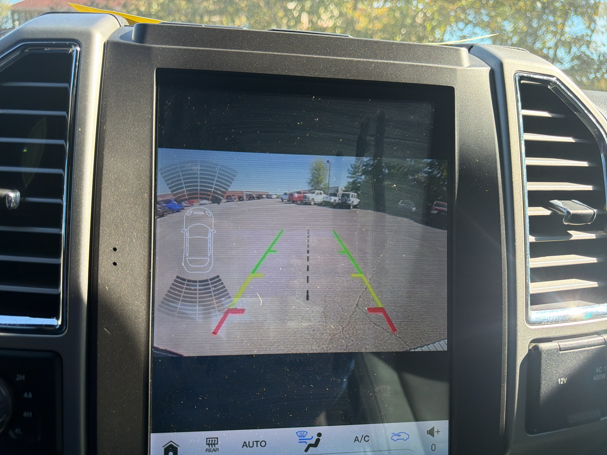 Used 2015 Ford F150 Lariat AWD/4WD image 16