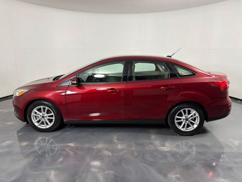 Used 2015 Ford Focus SE w/ SE Cold Weather Package FWD image 8