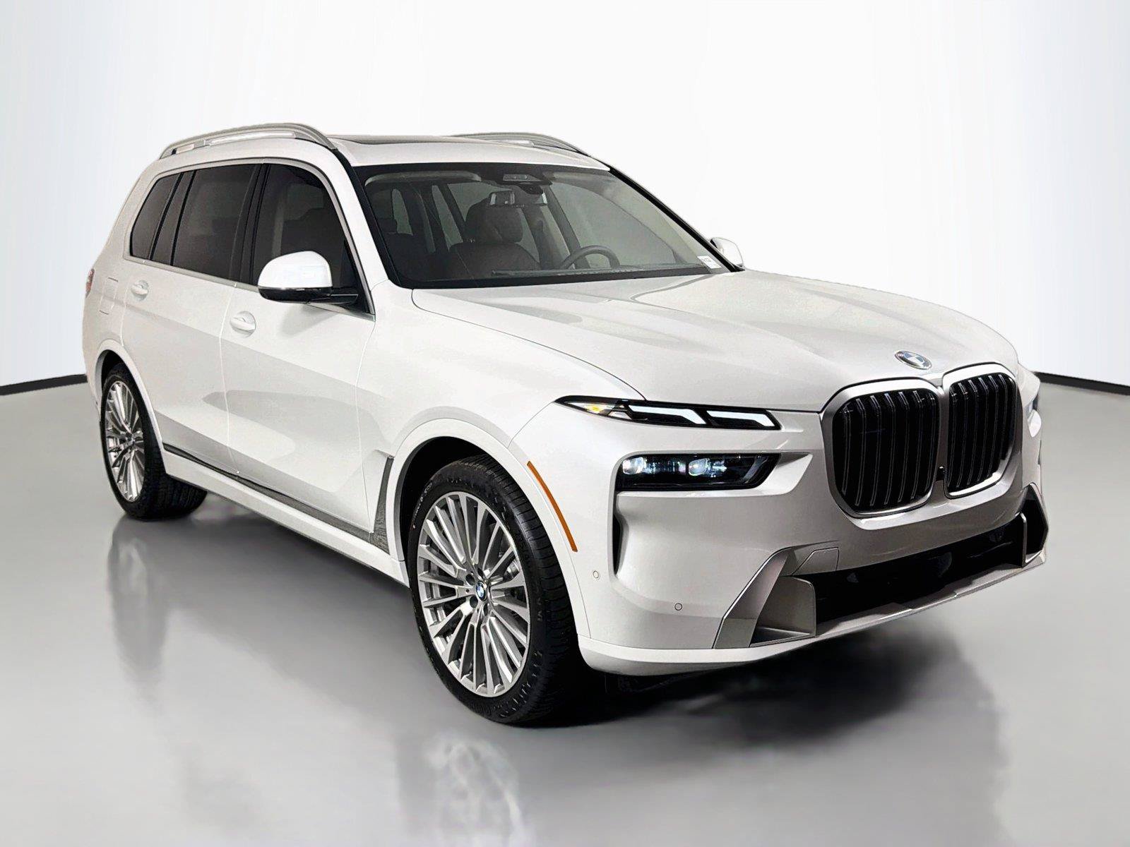 New 2027 BMW X7 xDrive40i w/ Executive Package AWD/4WD image 3