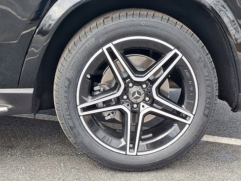 Certified 2025 Mercedes-Benz GLS 450 4MATIC image 8