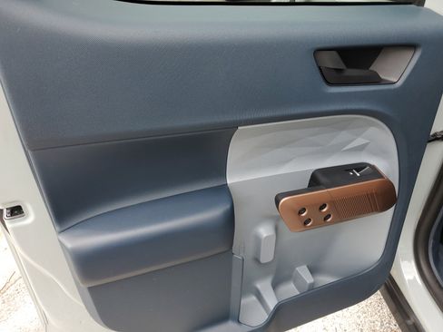 Used 2022 Ford Maverick Lariat w/ Lariat Luxury Package image 14