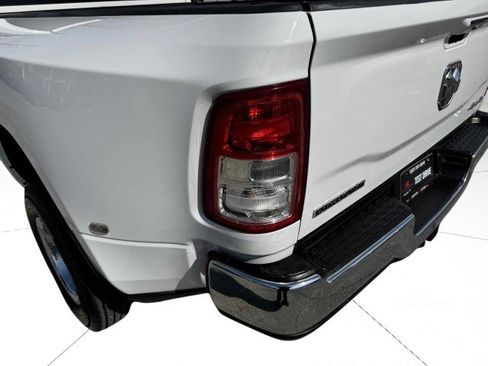 Used 2019 RAM 3500 Big Horn image 15