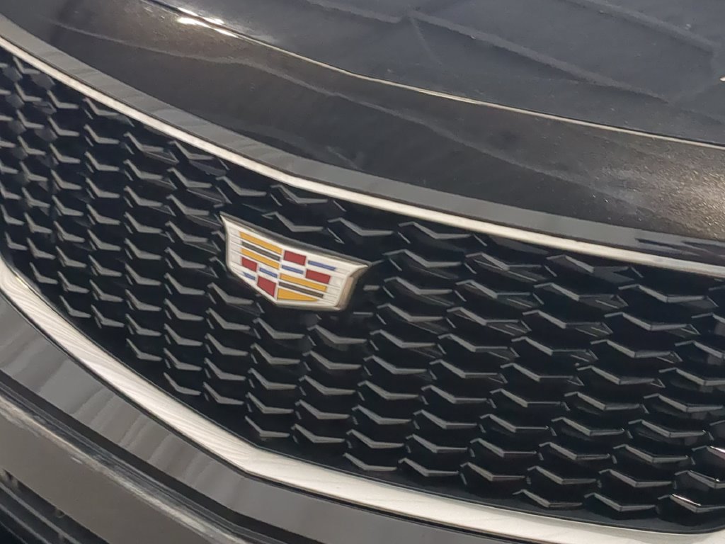Used 2023 Cadillac XT4 Sport AWD/4WD image 15