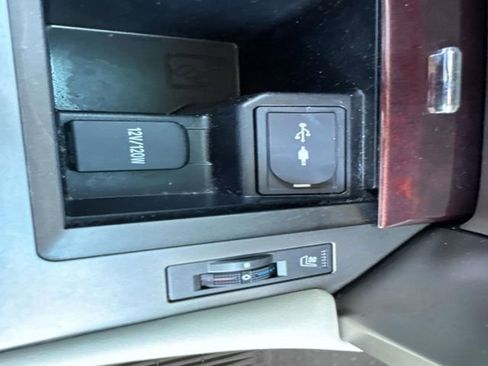 Used 2015 Lexus GX 460 w/ Premium Package image 23