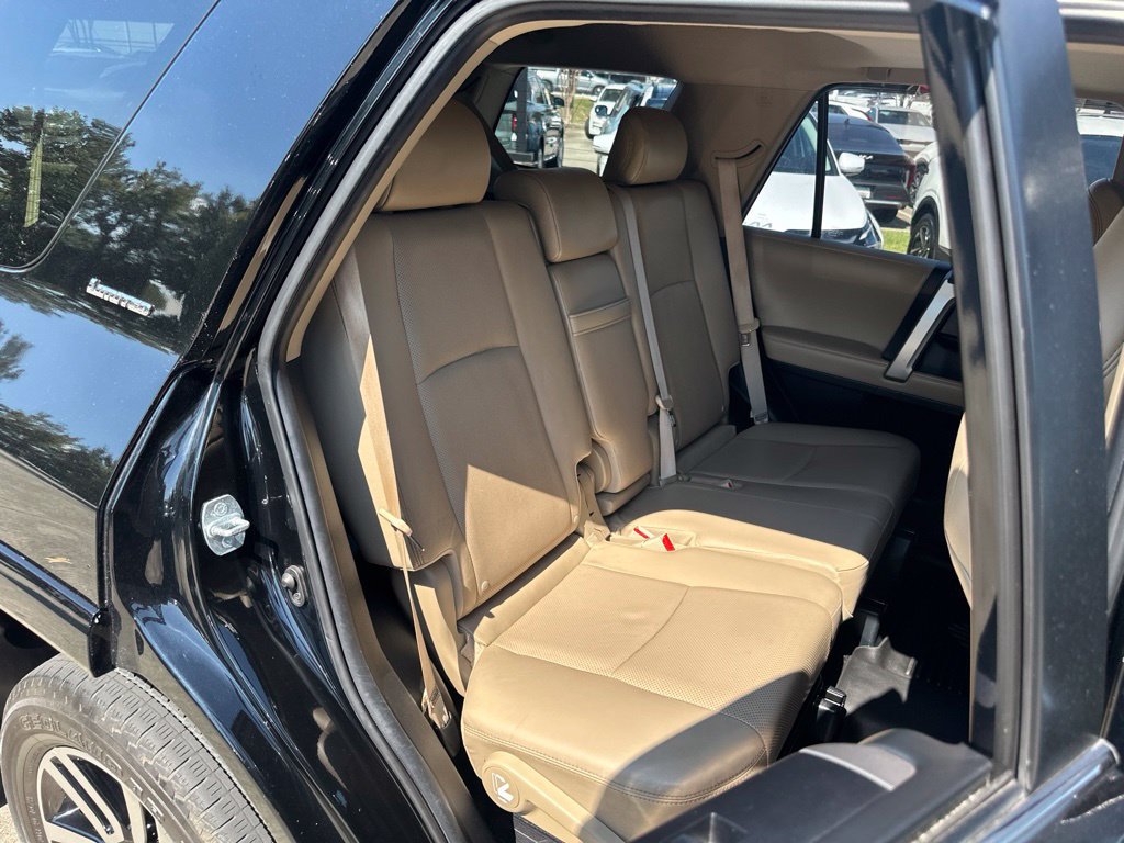 Used 2016 Toyota 4Runner Limited AWD/4WD image 23