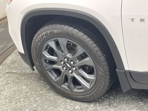 Used 2020 Chevrolet Traverse RS w/ LPO, Floor Liner Package image 34