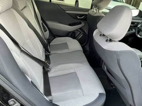 Used 2021 Subaru Outback Premium image 19