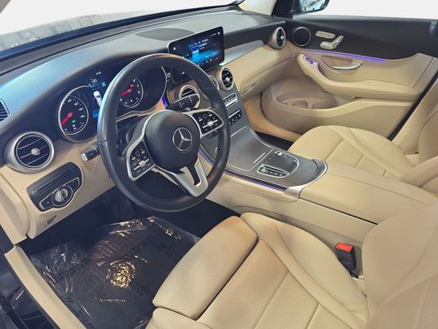 Used 2021 Mercedes-Benz GLC 300 4MATIC image 16