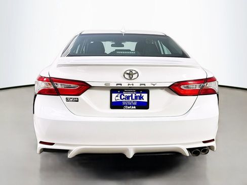 Used 2020 Toyota Camry SE FWD image 7