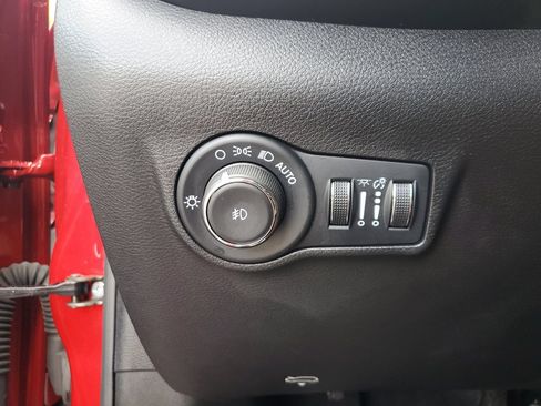 Used 2025 Jeep Compass Limited AWD/4WD image 30