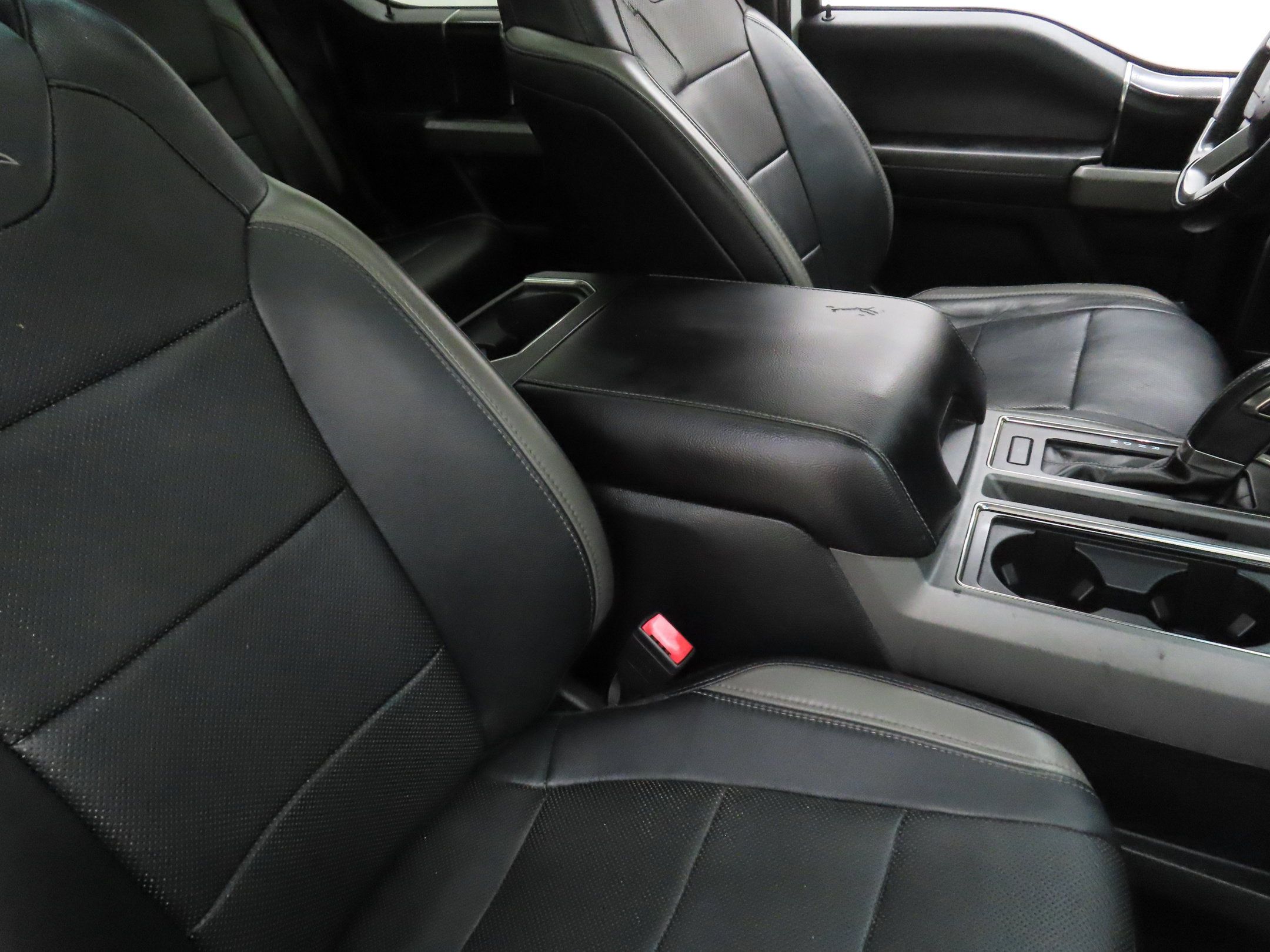 Used 2018 Ford F150 Raptor w/ Equipment Group 802A Luxury AWD/4WD image 27