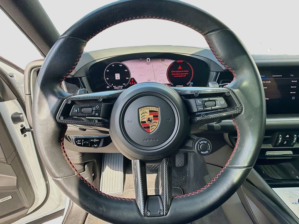 Used 2024 Porsche Cayenne Coupe AWD/4WD image 10
