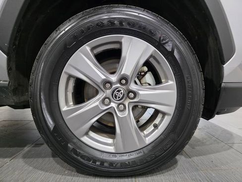 Used 2025 Toyota RAV4 XLE image 25