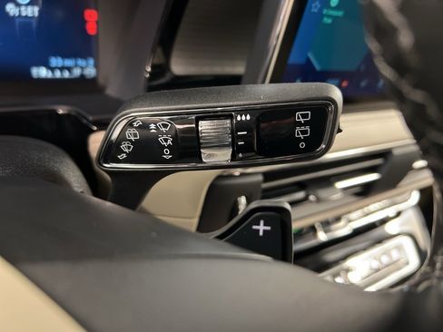 New 2026 Lincoln Corsair Premiere image 21