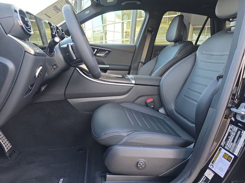 Used 2026 Mercedes-Benz GLC 300 GLC 300 image 12