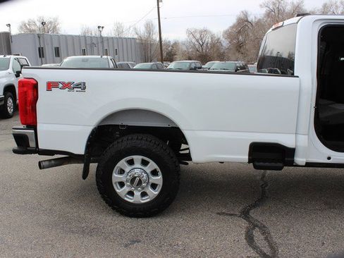 Used 2023 Ford F350 XLT w/ FX4 Off-Road Package image 21