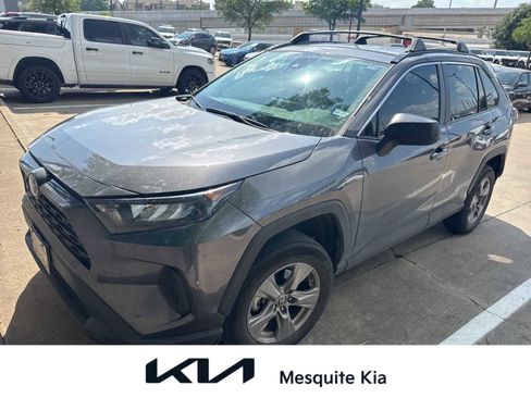 Used 2022 Toyota RAV4 LE AWD/4WD image 1