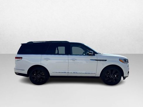Certified 2022 Lincoln Navigator Black Label AWD/4WD image 4